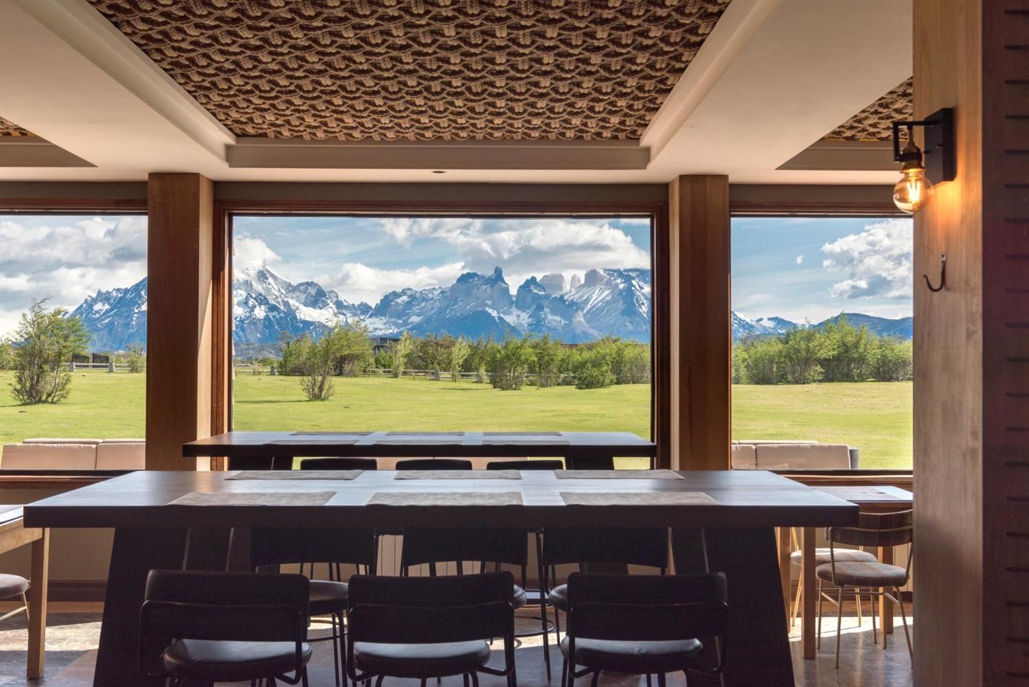 Río Serrano Hotel + Spa Torres del Paine National Park Exterior foto
